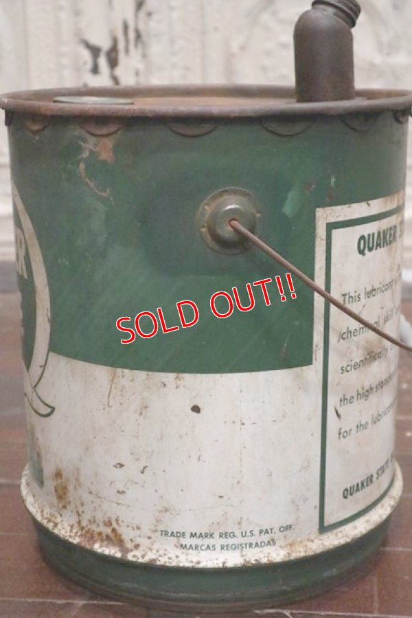 画像4: dp-190601-07 QUAKER STATE / 1970's 5 U.S.Gallons Motor Oil Can