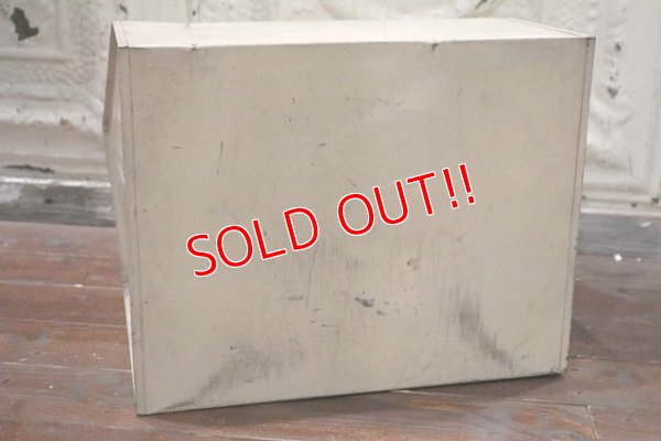 画像7: dp-190701-18 Vintage Metal Bread Box