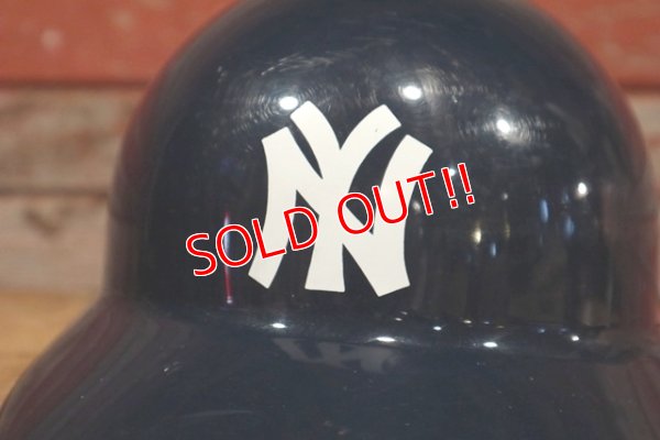 画像2: dp-190801-14 New York Yankees / 1970's Kid's Helmet