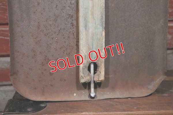 画像8: dp-190801-44 OSHKOSH / 1940's Advertising Thermometer