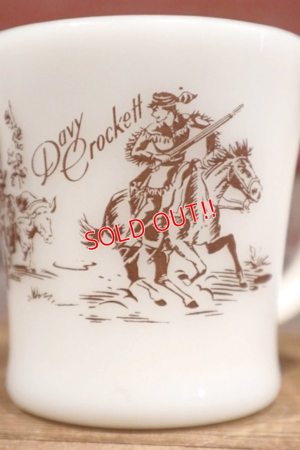 画像2: nfk-190801-07 Fire-King / D-Handle Mug Davy Crockett