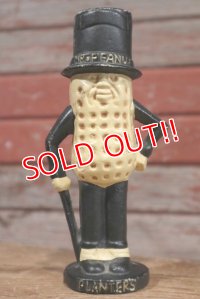 ct-190910-63 Planters / Mr.Peanuts Cast Iron Coin Bank