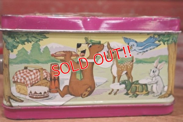 画像9: ct-190905-31 Yogi Bear / Aladdin 1970's Metal Lunch Box