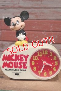 ct-190905-64 Mickey Mouse / 1970's-1980's Alarm Clock Radio