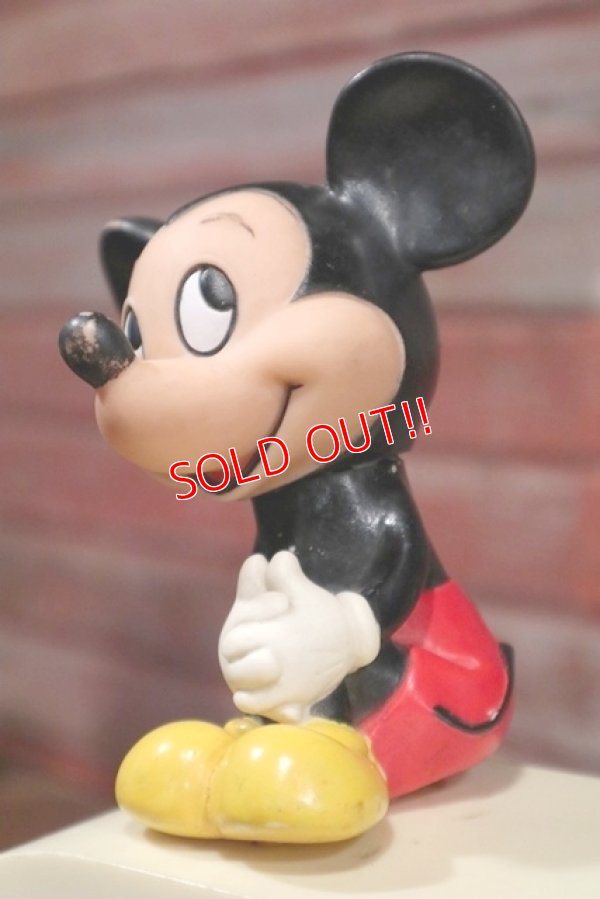 画像3: ct-190905-64 Mickey Mouse / 1970's-1980's Alarm Clock Radio