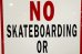 画像3: dp-190901-42 Road Sign "NO SKATEBOARDING or ROLLERBLADING" (3)