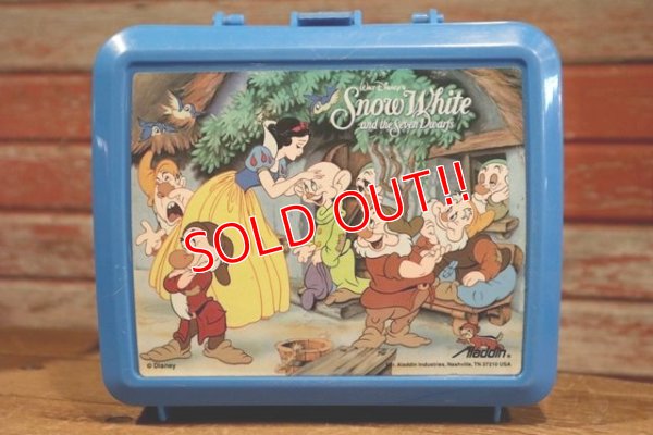 画像1: ct-190901-13 Snow White and the Seven Dwarfs / Aladdin 1990's Plastic Lunch Box