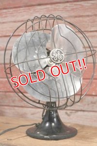 dp-191001-14 General Electric / 1940's Fan