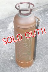 dp-191001-04 BUFFALO / 1940's Metal Fire Extinguisher