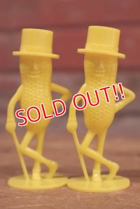ct-191001-67 Planters / Mr.Peanut 1950's Salt & Pepper
