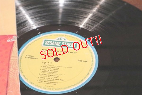 画像8: ct-150701-03 Sesame Street / at home with Ernie and Bert 1970's Record