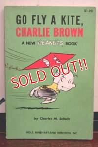 ct-191001-110 PEANUTS / 1960's Comic "Go Fly a Kite,Charlie Brown"