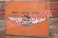 dp-191101-19 DORMAN / Sheet Metal Screws 1950's Parts Box