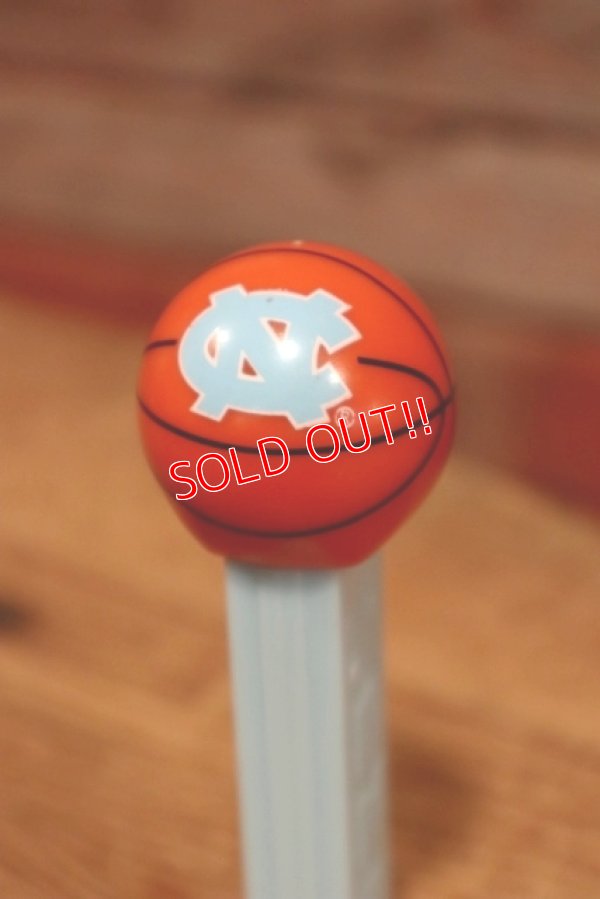 画像2: pz-160901-151 UNC University of North Carolina / 2008 Basketball Pez Dispenser