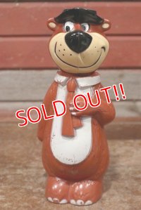 ct-200101-20 Yogi Bear / Knickerbokcer 1960's Plastic Coin Bank