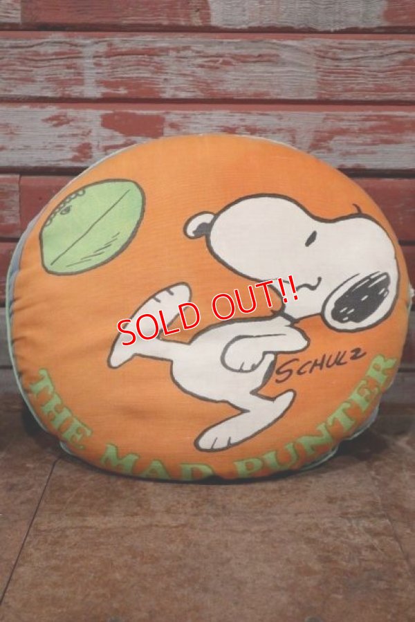 画像1: ct-200101-49 Snoopy / 1960's-1970's Cushion