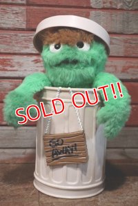 nt-150202-33 Oscar the Grouch / IDEAL 1986 Story Magic Doll