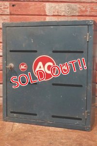 dp-200101-24 AC / 1960's Parts Cabinet