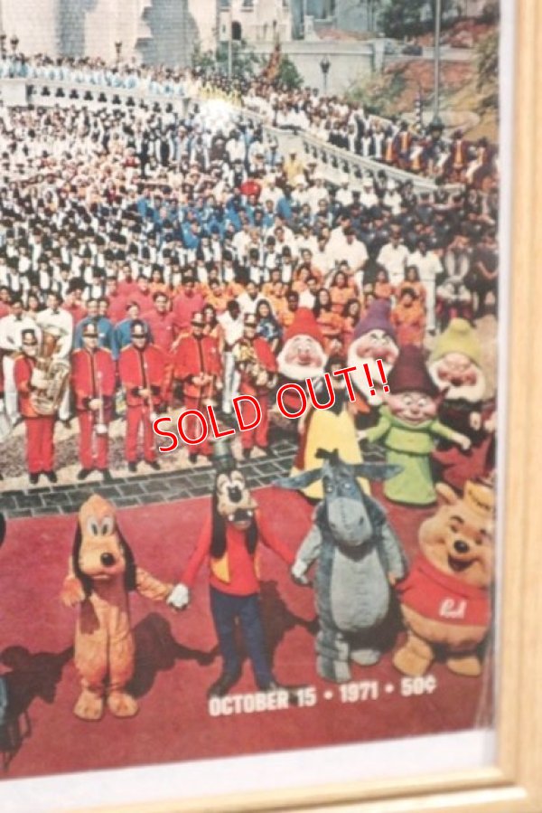 画像4: ct-200101-52 LIFE Magazine Cover / October 15. 1971 Disney World Opens