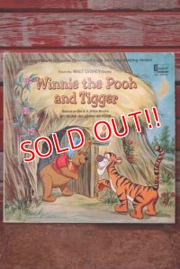 ct-191211-73 Winnie the Pooh and the honey tree 1970's Record & Book