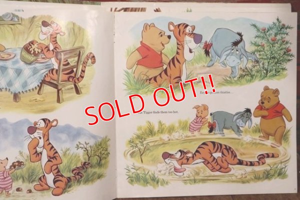 画像6: ct-191211-73 Winnie the Pooh and the honey tree 1970's Record & Book