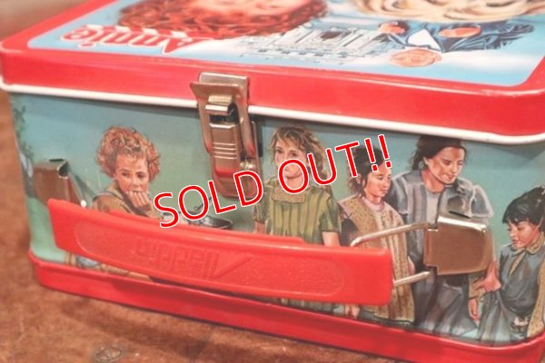 画像9: ct-191211-39 Annie / ALADDIN 1981 Metal Lunch Box