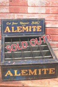 dp-200201-07 ALEMITE / 1940's Store Display Case