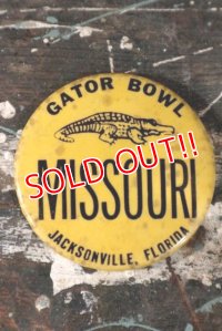 dp-200301-08 GATOR BOWL MISSOURI / Vintage College Pinback