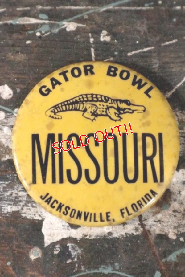 画像1: dp-200301-08 GATOR BOWL MISSOURI / Vintage College Pinback