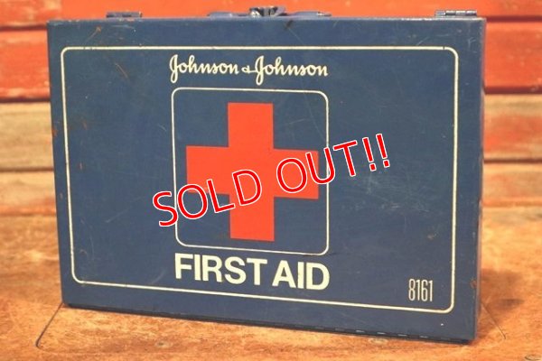 画像1: dp-200301-41 Johnson & Johnson / 1970's First Aid Kit Box