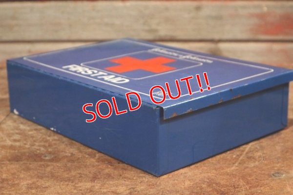 画像3: dp-200301-41 Johnson & Johnson / 1970's First Aid Kit Box