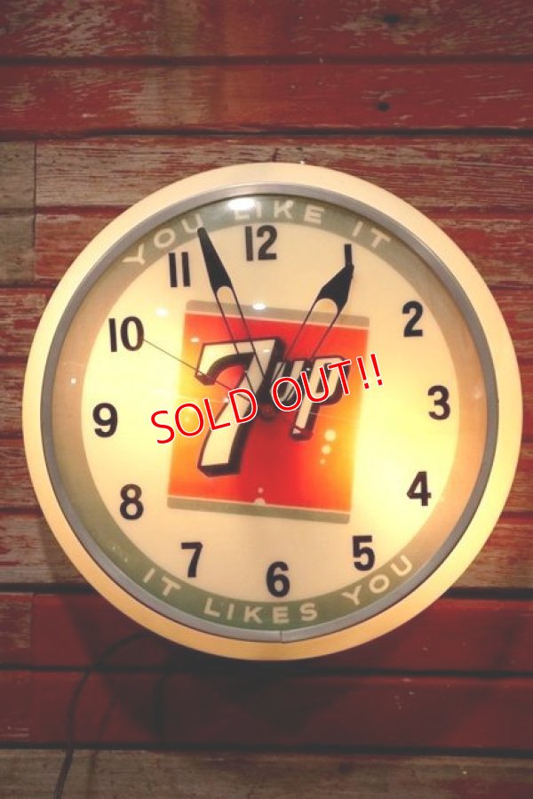 画像1: dp-200301-61 7up / 1950's-1960's Light-Up Clock