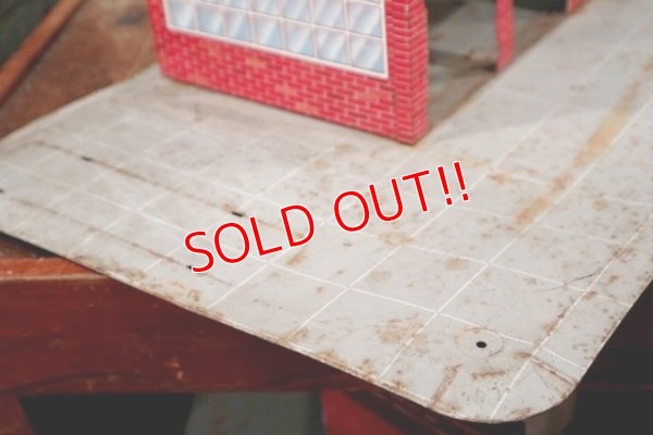 画像8: dp-200301-64 SHELL Service Station / 1950's-1960's Tin Toy