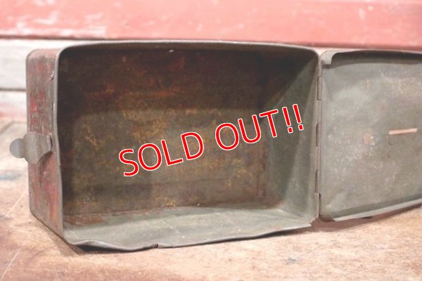 画像8: dp-200401-03 BUCHANAN & LYALL / Just Suits Cut Plug Tin Can