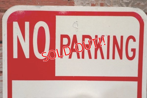 画像2: dp-200415-01 Road Sign "NO PARKING HERE TO DRIVEWAY"