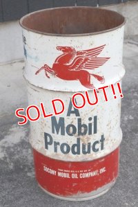 dp-190201-10 Mobil / 1950's 120 POUNDS Oil Can