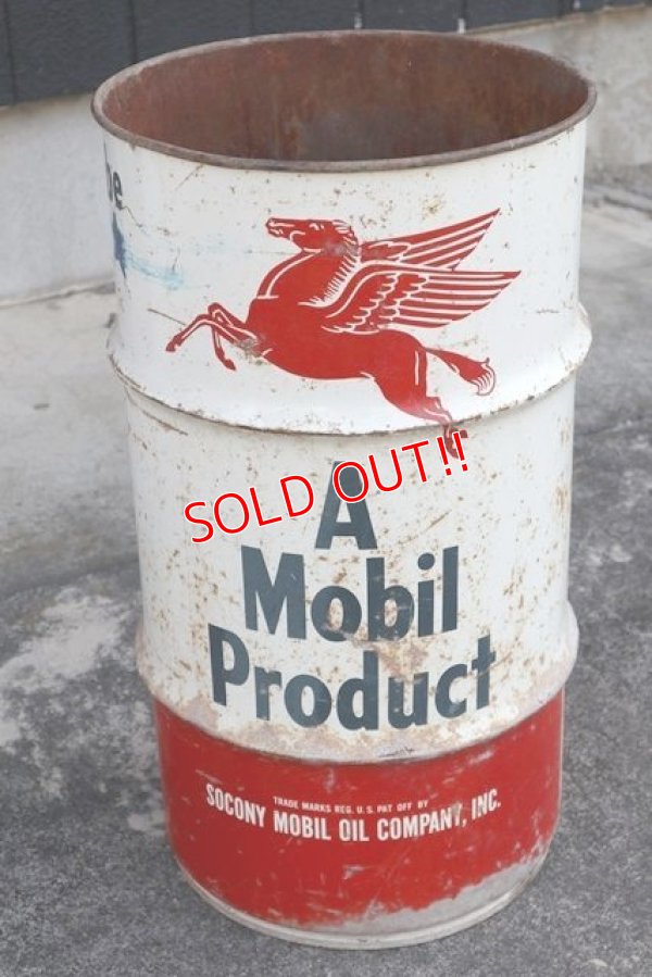 画像1: dp-190201-10 Mobil / 1950's 120 POUNDS Oil Can