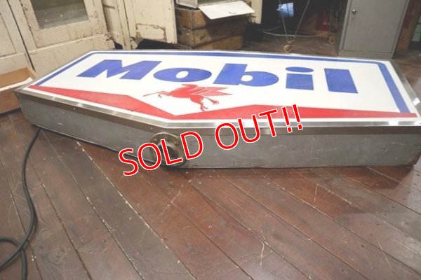 画像13: dp-200403-21 Mobil / 1950's-1960's Huge Light-Up Sign