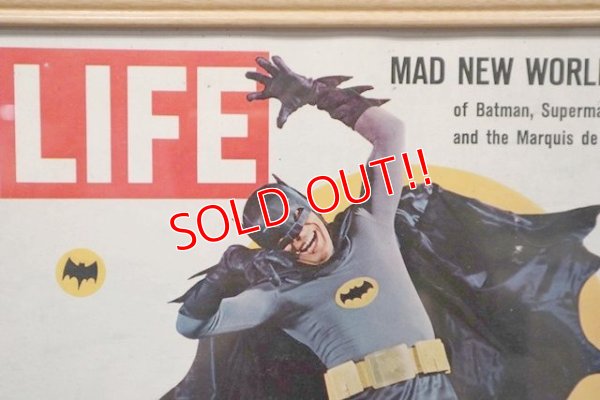 画像2: ct-200601-04 BATMAN / LIFE Magazine March 11, 1966 Cover