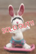 ct-200701-60 Beach Bunnies / Hardee's 1989 PVC Figure (A)