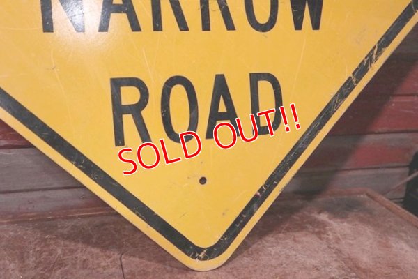 画像4: dp-200701-16 Road sign "Caution Steep Narrow Road Road"