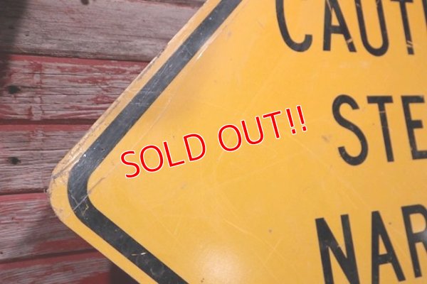 画像5: dp-200701-16 Road sign "Caution Steep Narrow Road Road"