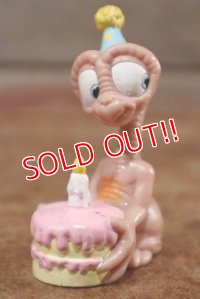 ct-131105-59 E.T. / Applause 1988 PVC "Birthday Cake"