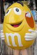 画像2: ct-208001-02 m&m's / Yellow Store Display (2)