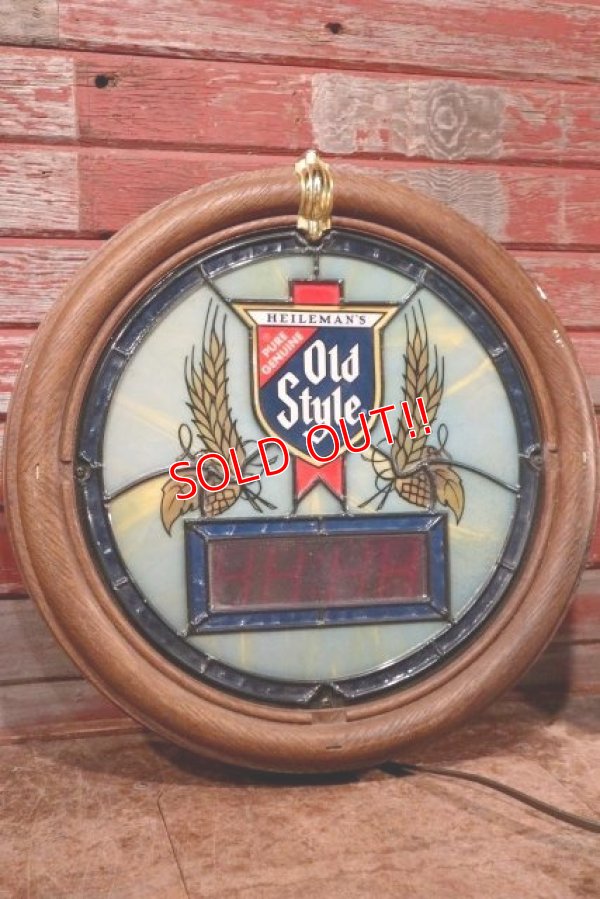 画像1: dp-200801-02 Old Style Beer / 1980's Lighted Sign & Clock
