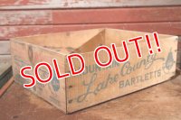 dp-200701-59 Mountain Lake Country Bartlett / Vintage Wood Box