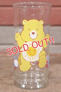 gs-200901-04 Care Bears / 1983 Pizza Hut "Funshine Bear" Glass