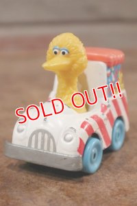 ct-131217-31 Big Bird / Playskool 1980's Diecast Car (C)