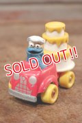 ct-131217-31 Cookie Monster / Playskool 1980's Diecast Car (B)