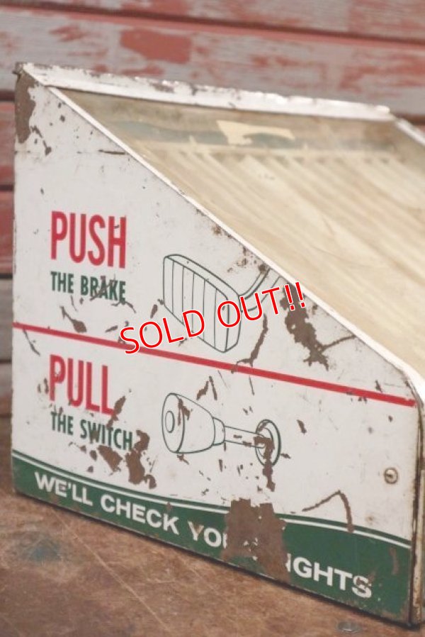 画像3: dp-200901-64 TEXACO / 1960's-1970's Automotive Bulbs Display Case